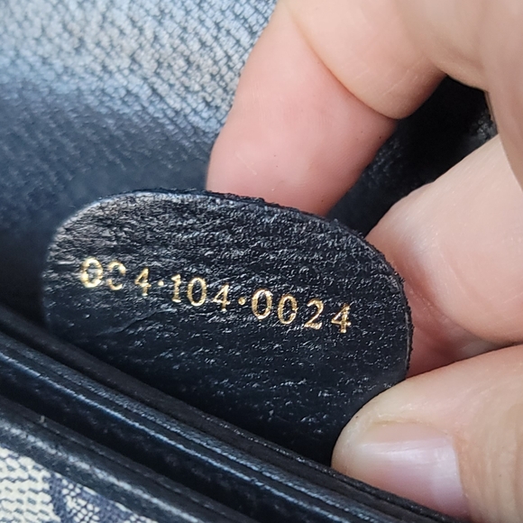 Vintage Gucci Navy Blue Gold Clutch Purse - Picture 2 of 7